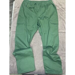 Columbia Men's Omni Shade, Army Green, Size Medium. Cargo Pockets, Ankle Pulls